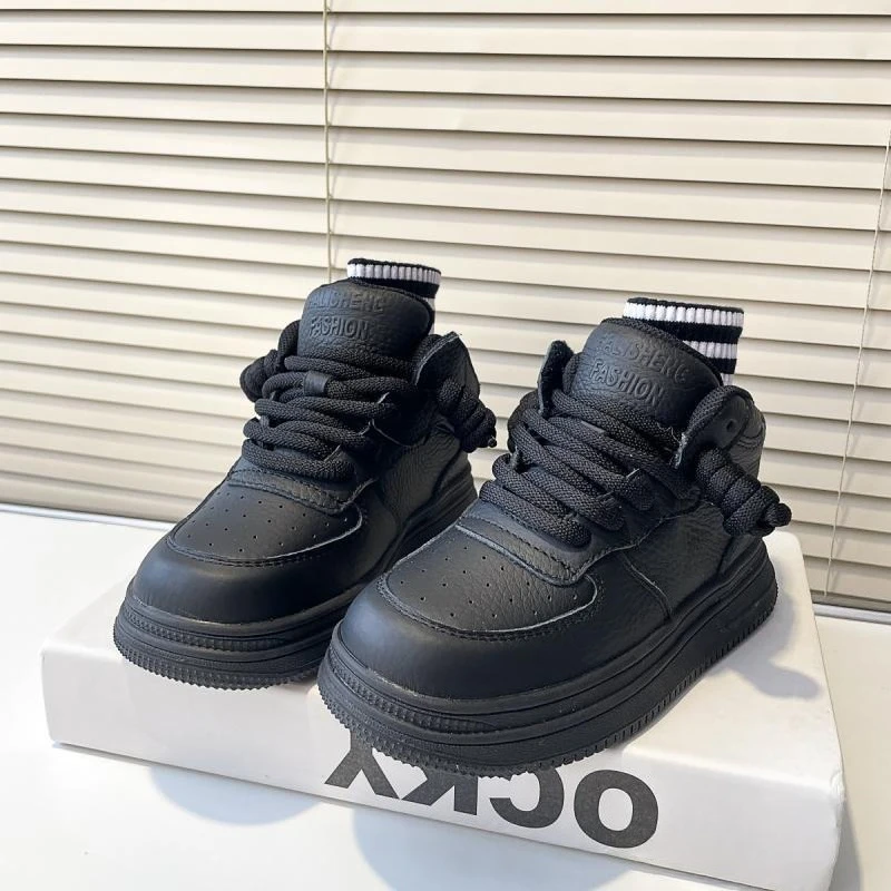 Kids Fleece Lined Sneakers Mid High Top Casual Shoes for Boys Girls Winter 2026 Warm Lining White Board Shoes Parent Child