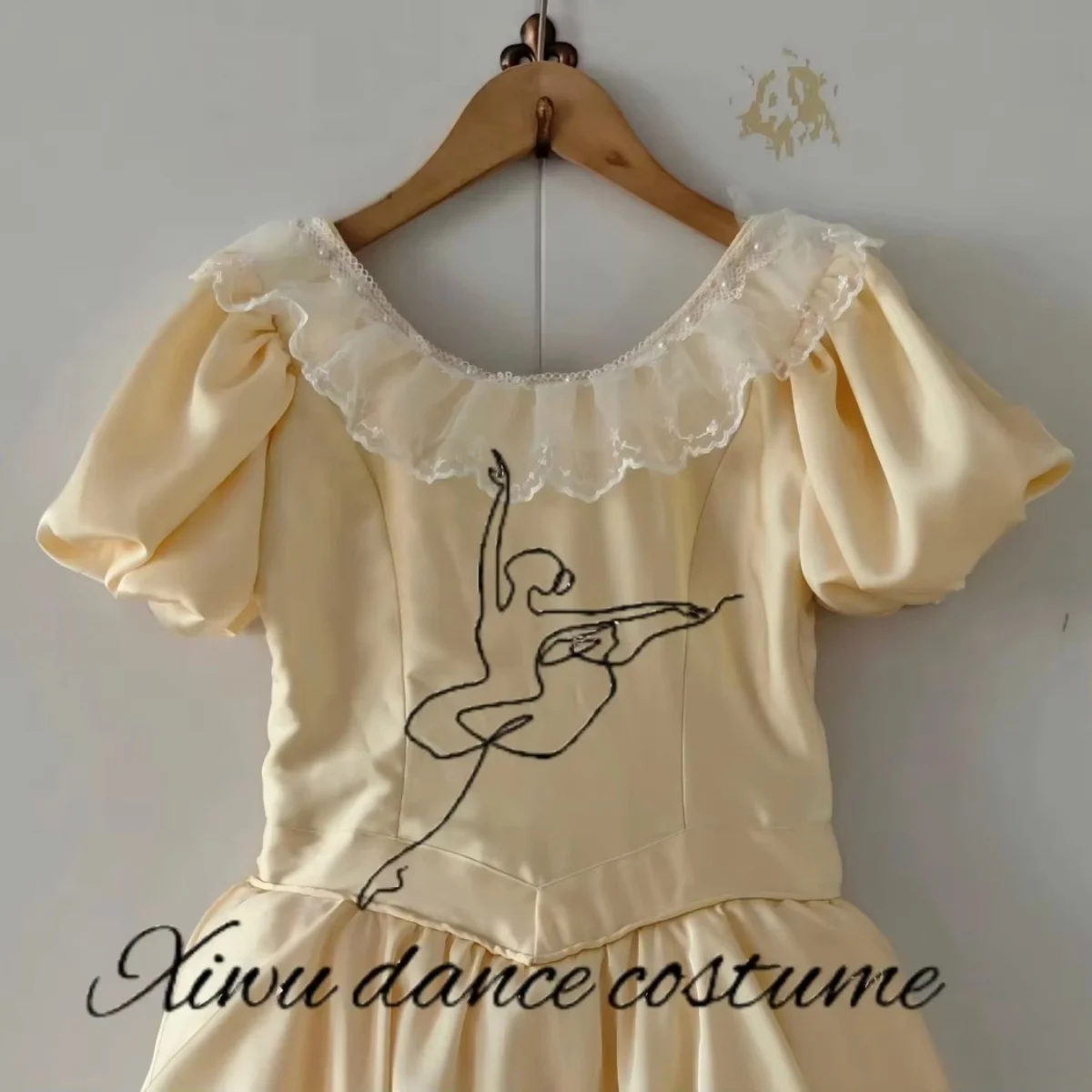 Light yellow Nutcracker Clara Doll Ballet Performance Costume Customization