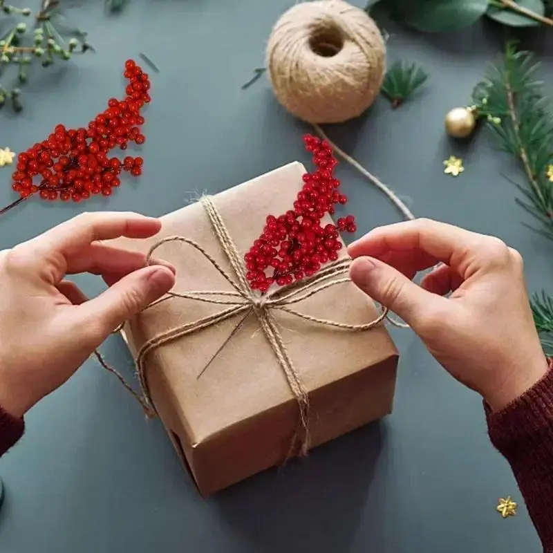 50 Stück künstliche rote Beerenzweige, Premium-Mikrofaser-Fruchtsprays, DIY-Handwerk, Weihnachtsbaum, Hochzeit, Heimdekoration, Neujahr – Detail 1