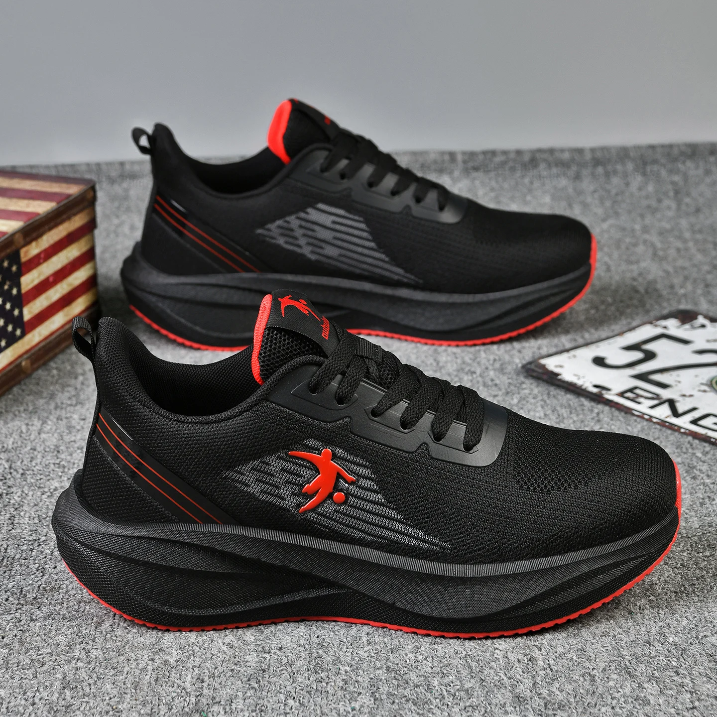 Lightweight Men Running Shoes Breathable Mesh Athletic Sneakers Shock Absorb Non Slip Walking Gym Jogging Sports Trainers