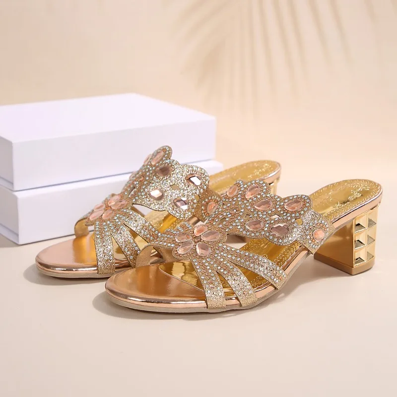 Zapatos de tacón de bloque de cristal para mujer, zapatillas informales de Punta abierta, elegantes, a la moda, sexis, con diamantes de imitación, para verano, 2024