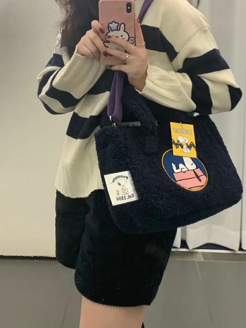 2024 Snoopy Serie Plush Cute Cartoon Anime Tote Shoulder Bag Embroidered Handbag Women Girl Fashion Casual Crossbody Bag Gift