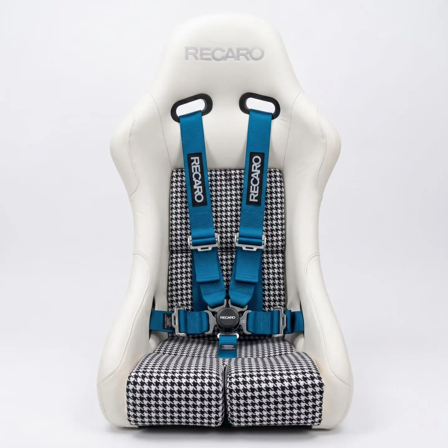 Universal Fit Carbon Fiber FRP Bucket Car Seat for 116i 118i 125i 220i 316i 318i 320i 325Li 420i M3 B48 G23 N52 a pair