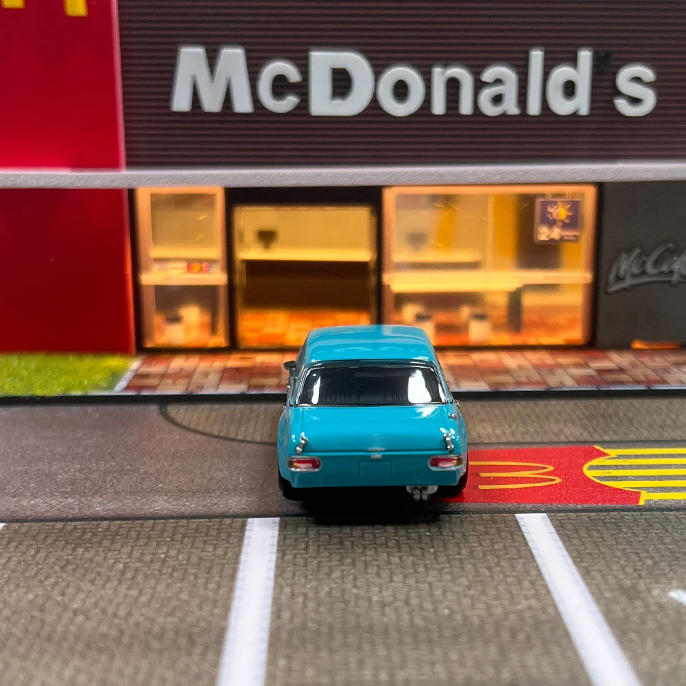 Liberty 64 1:64 300 modèle de voiture en alliage sel