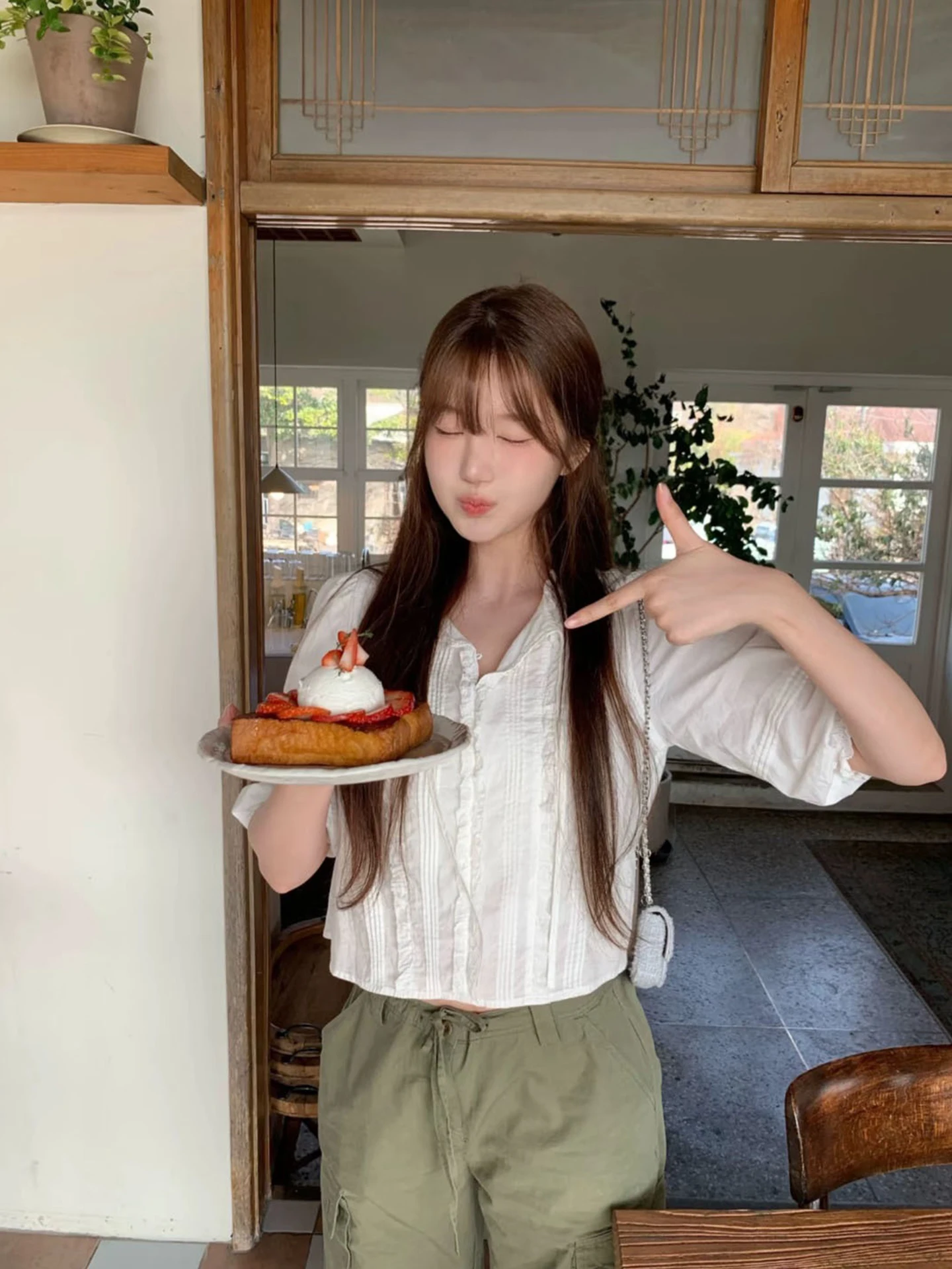 

Женская свободная рубашка Mosathebarnnet с кружевной отделкой и поясом, хлопковая, для многослойных образов, в повседневном стиле, с коротким рукавом, на пуговицах