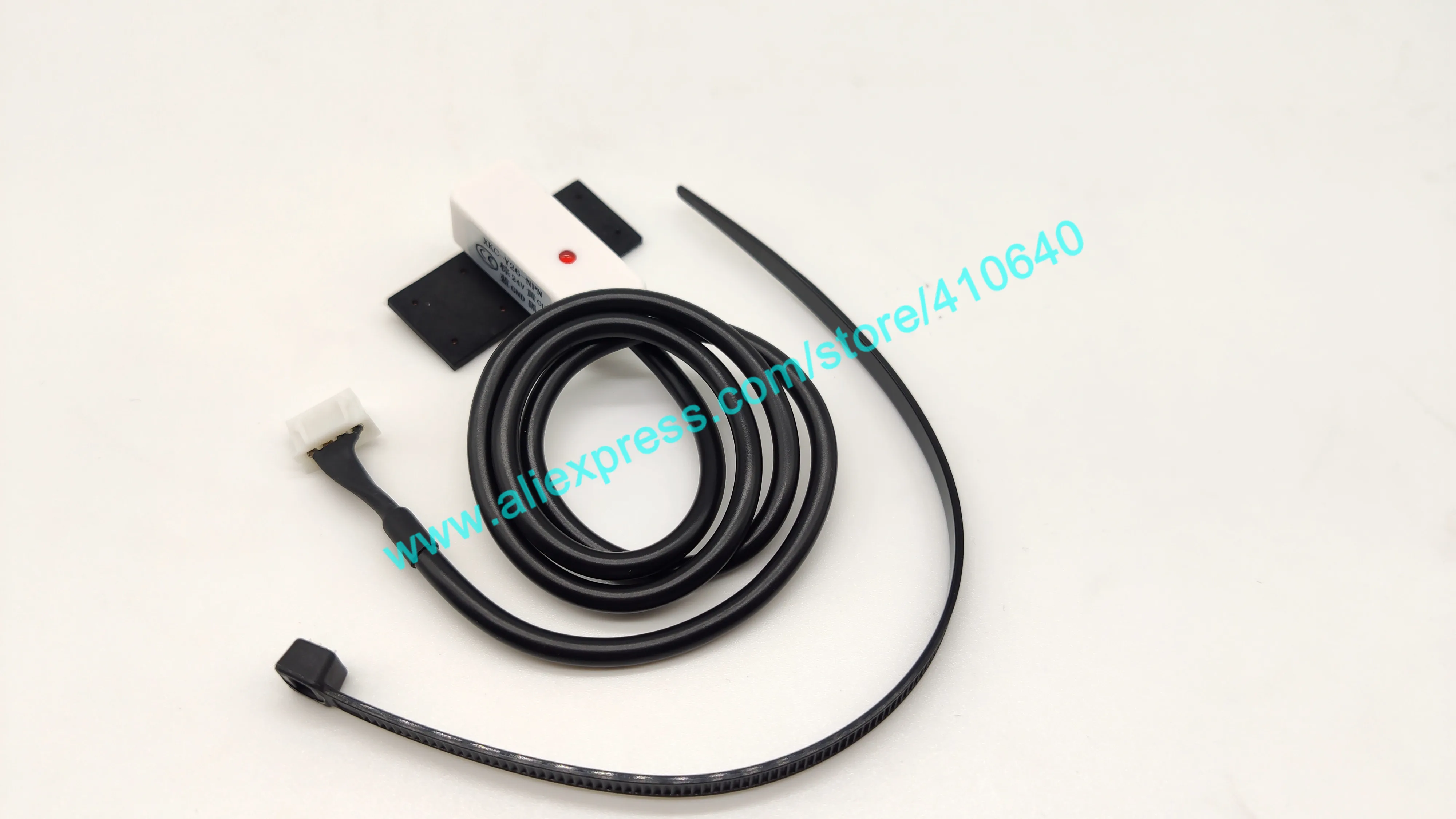 DC 24V XKC-Y26-NPN sensore di livello del liquido senza contatto sensore di livello dell'acqua sonda di rilevamento del livello del liquido appiccicoso esterno Drop Shopping