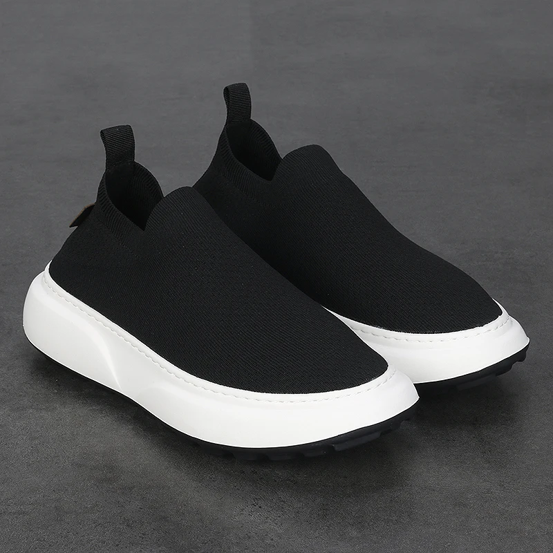 Korean Version of Casual Thick Sole Breathable Mesh Cloth Shoes Fashion Low-top Black Simple Comfortable Men\'s Casual Shoes