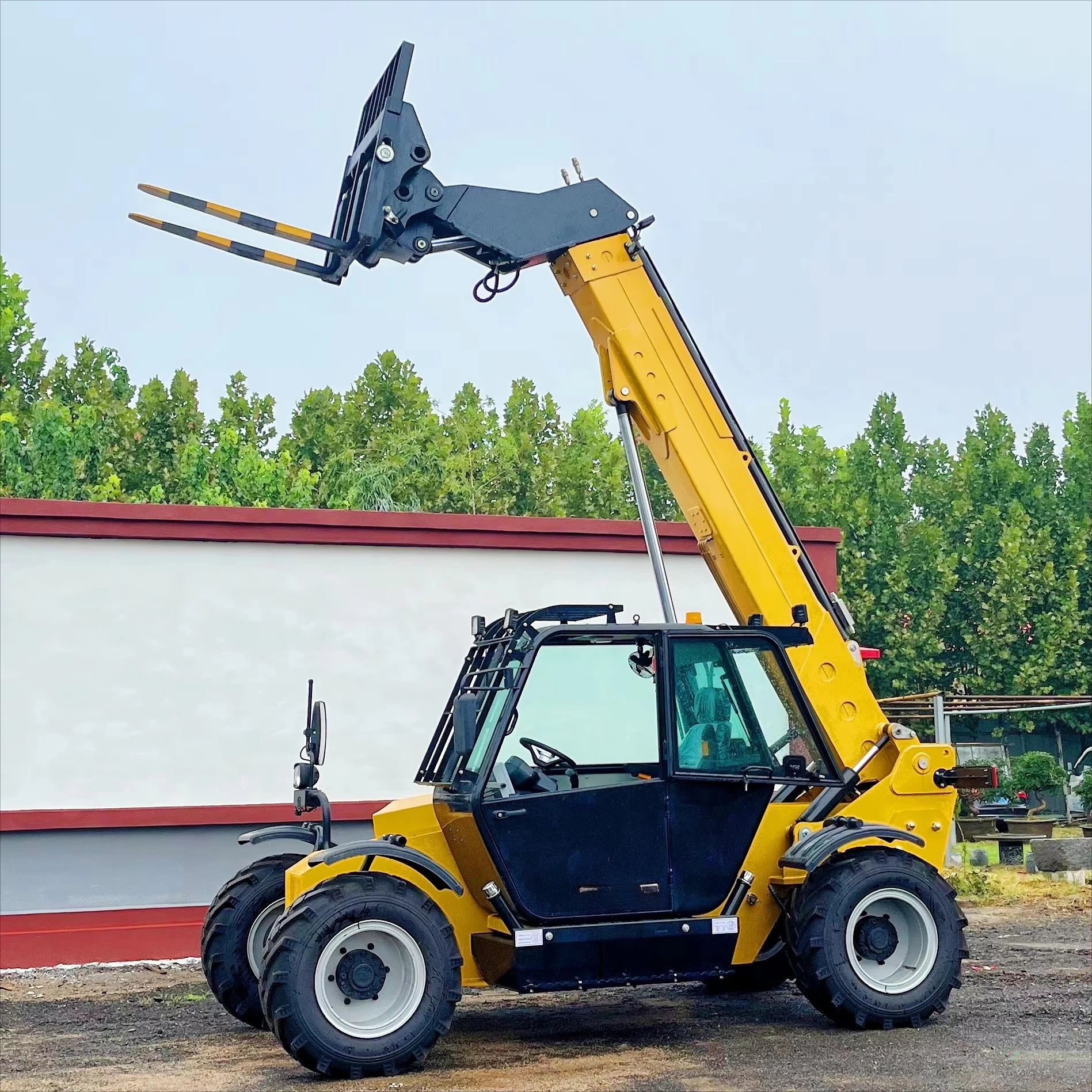 Chinese Telehandler Telescopic Forklift Boom Arm Loader 3 Ton 4 Ton 7m 14m 18m Telehandler Diesel CE Approved