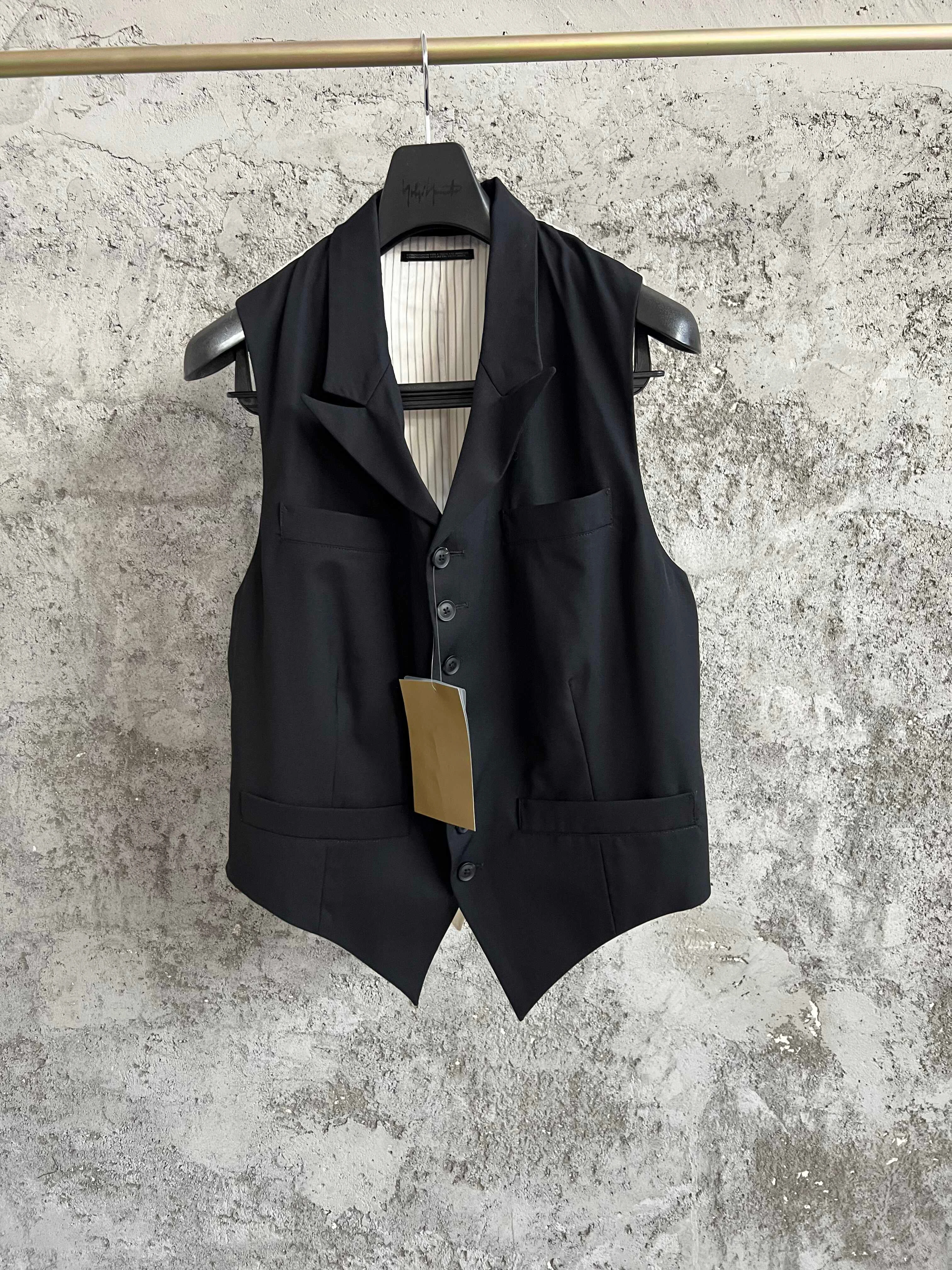 

TOP-YAMAMOTO original design wool vest Dark style design