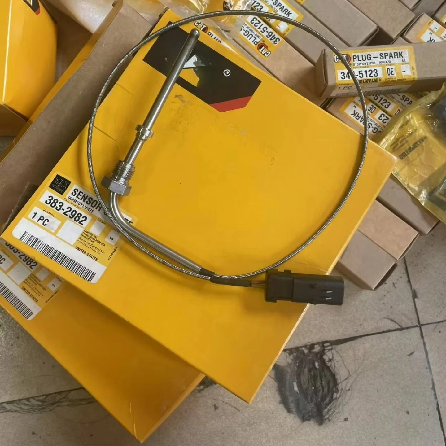 

Подходит для 346-5123 Plug Spark