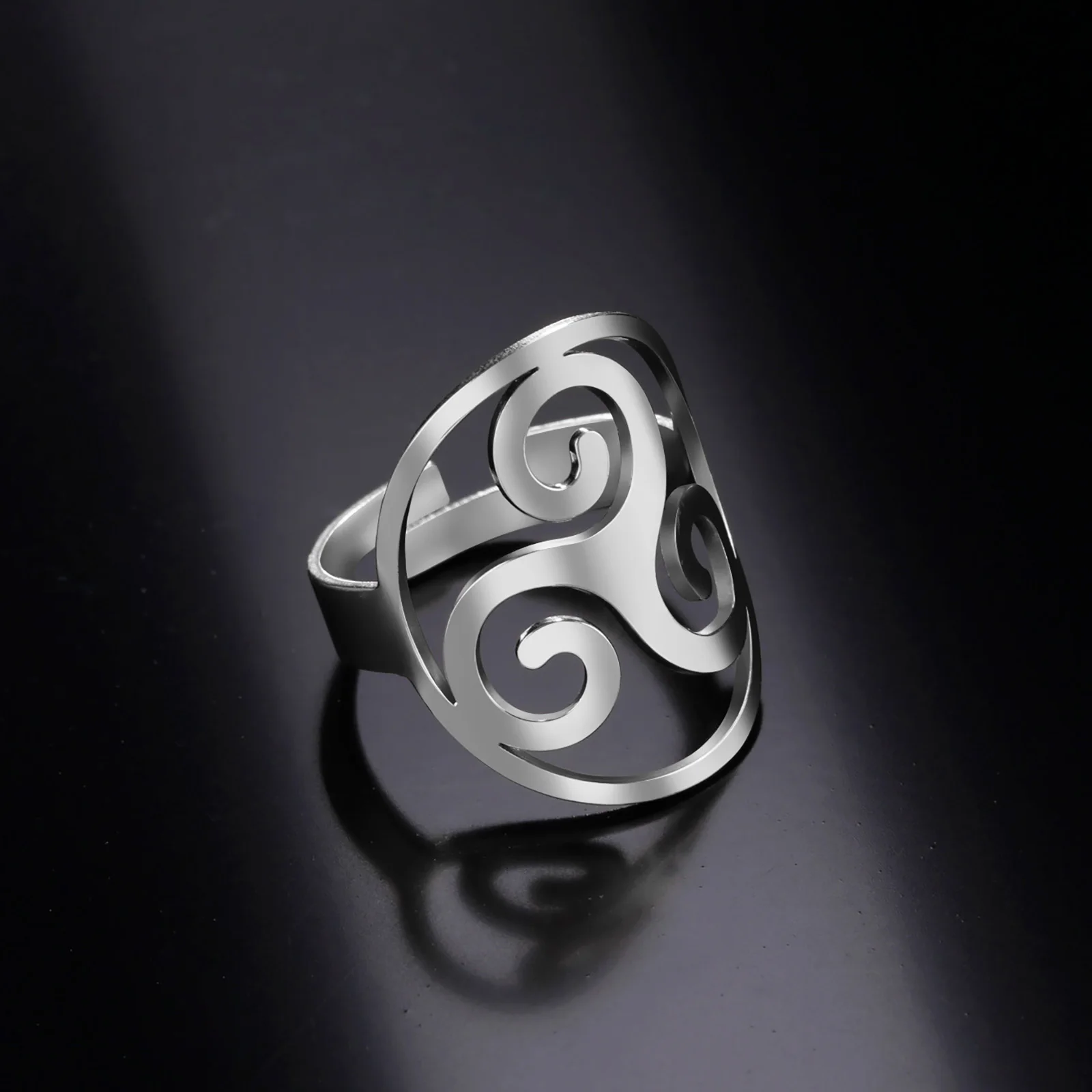 Skyrim Triskele Triskelion Ring Stainless Steel Adjustable Triple Spiral Amulet Finger Rings 2025 Jewelry Gift for Women