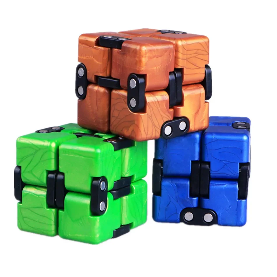 Qiyi 2x2 cubo louco infinito magia cubo infinito relaxar aliviar a pressão 2 camadas cubo brinquedo de ponta do dedo para crianças presente