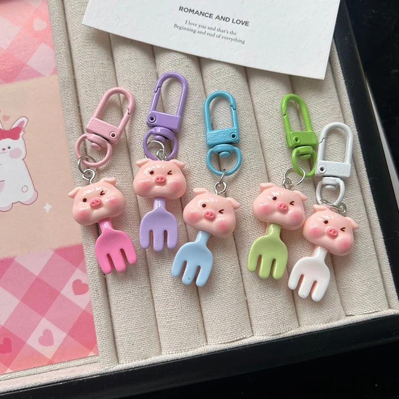 Kawaii Cartoon Piggy Fork Keychain Cute Animal Keyring Lovely Resin Key Holder School Bag Pendant Bag Backpack Ornament