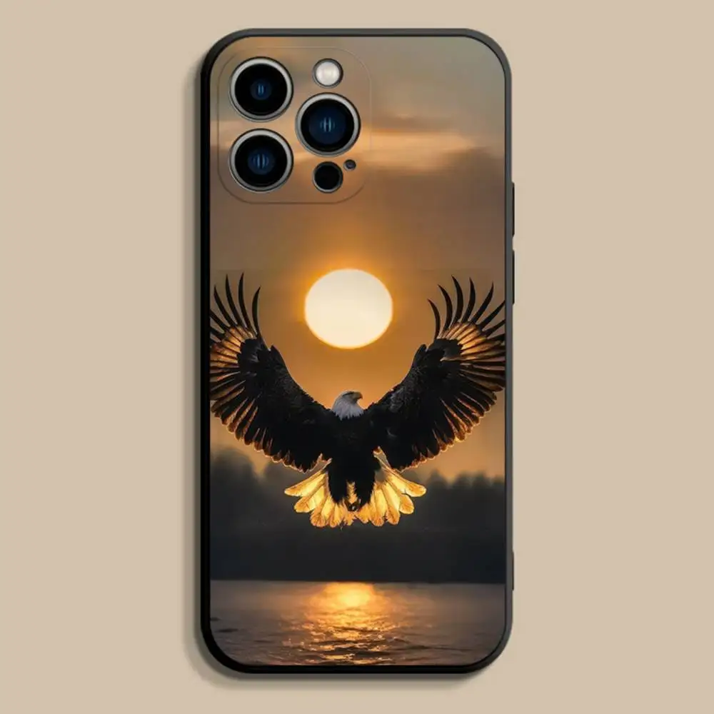 حافظة هاتف E-Eagle Cool Animal لهاتف iPhone 17,16,15,14,13,12,Pro,Max,Plus,E,SE4,Air,غطاء ناعم أسود صغير