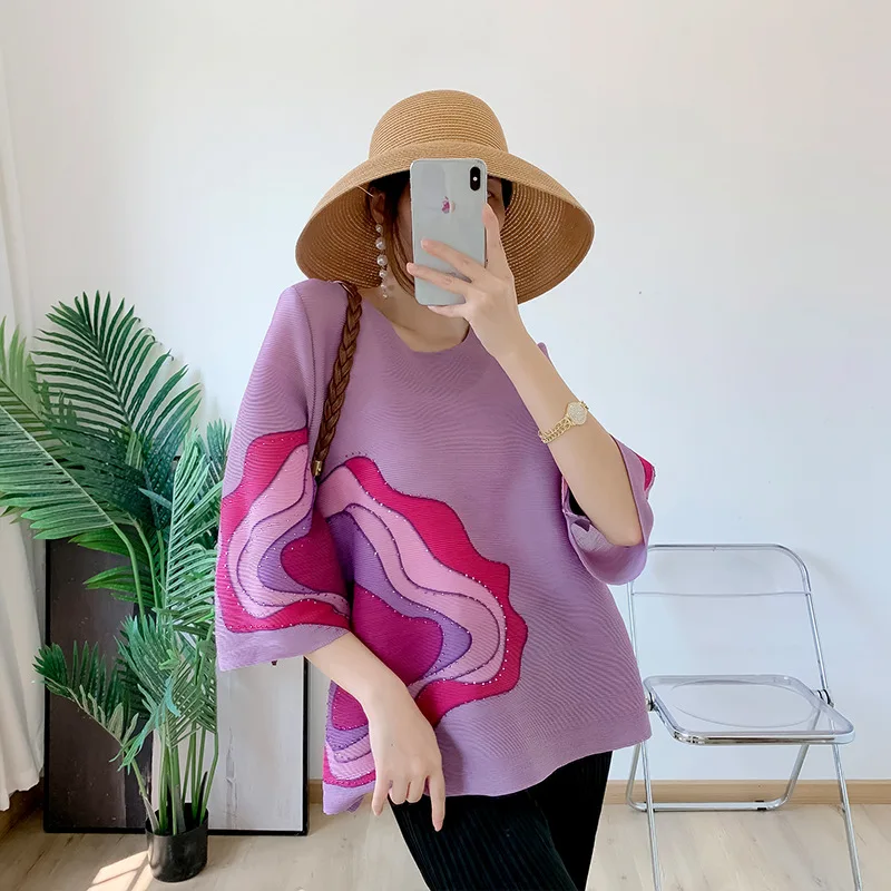 

Spring And Summer 2022 New Lantern Sleeve Round Neck Hot Diamond Printed Top T-shirt Short Sleeve Shirt