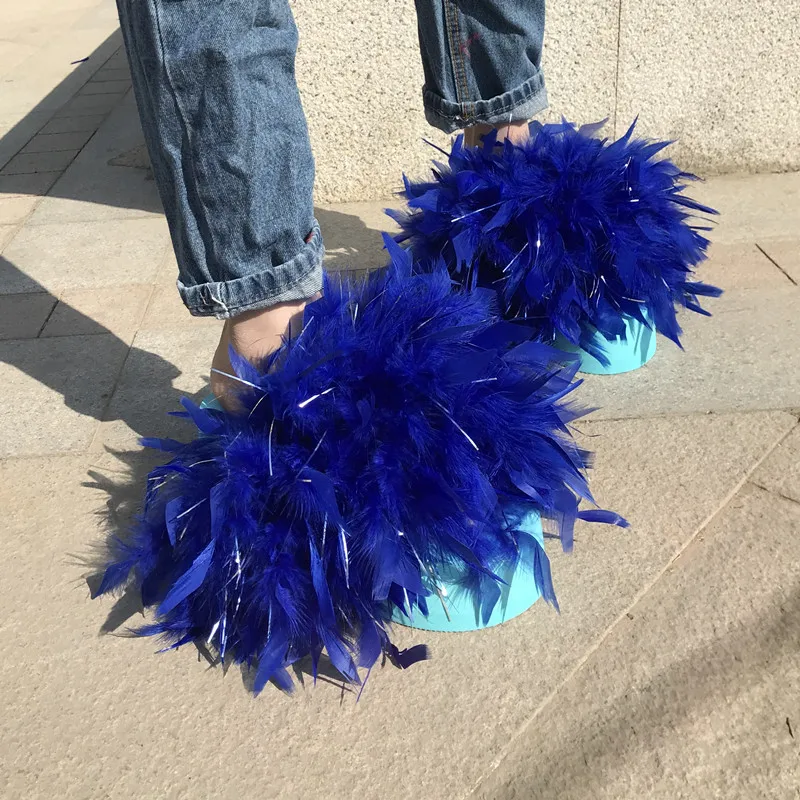 

Girl's Thick Platform Sole Colorful Feather Thong Toe Slipper Multi Colors Feather Fur Glitter Thread Slides Beach Slippers