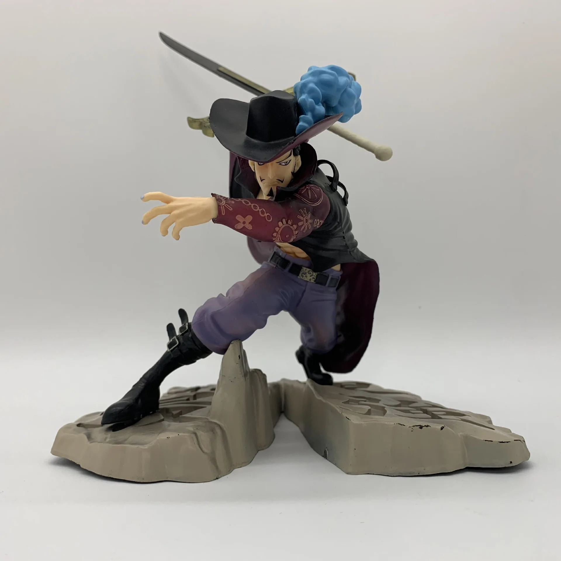 34 cm Anime One Piece Dracule Mihawk Figure Action Figurine PVC Model Desktop Decoration Statues Doll Aldult Toy Xmas Gift