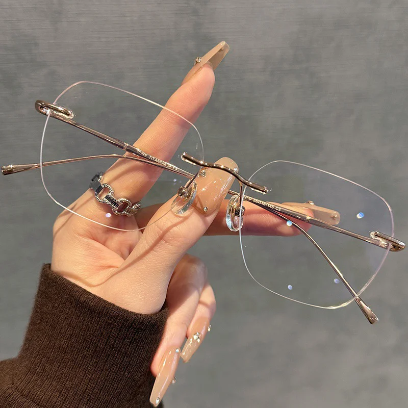 نظارات قصر النظر بإطار من التيتانيوم بدون حدود من OKH للرجال والنساء، نظارات طبية مخصصة