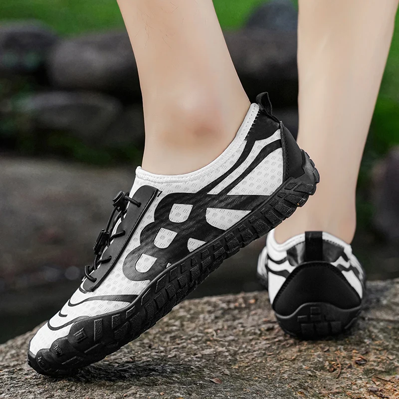 Women Water Sports Shoes Summer Wide-Head Wading Shoes Men Barefoot Upstream Sketch Shoes Fitness Cycling Yoga Casual Sandals