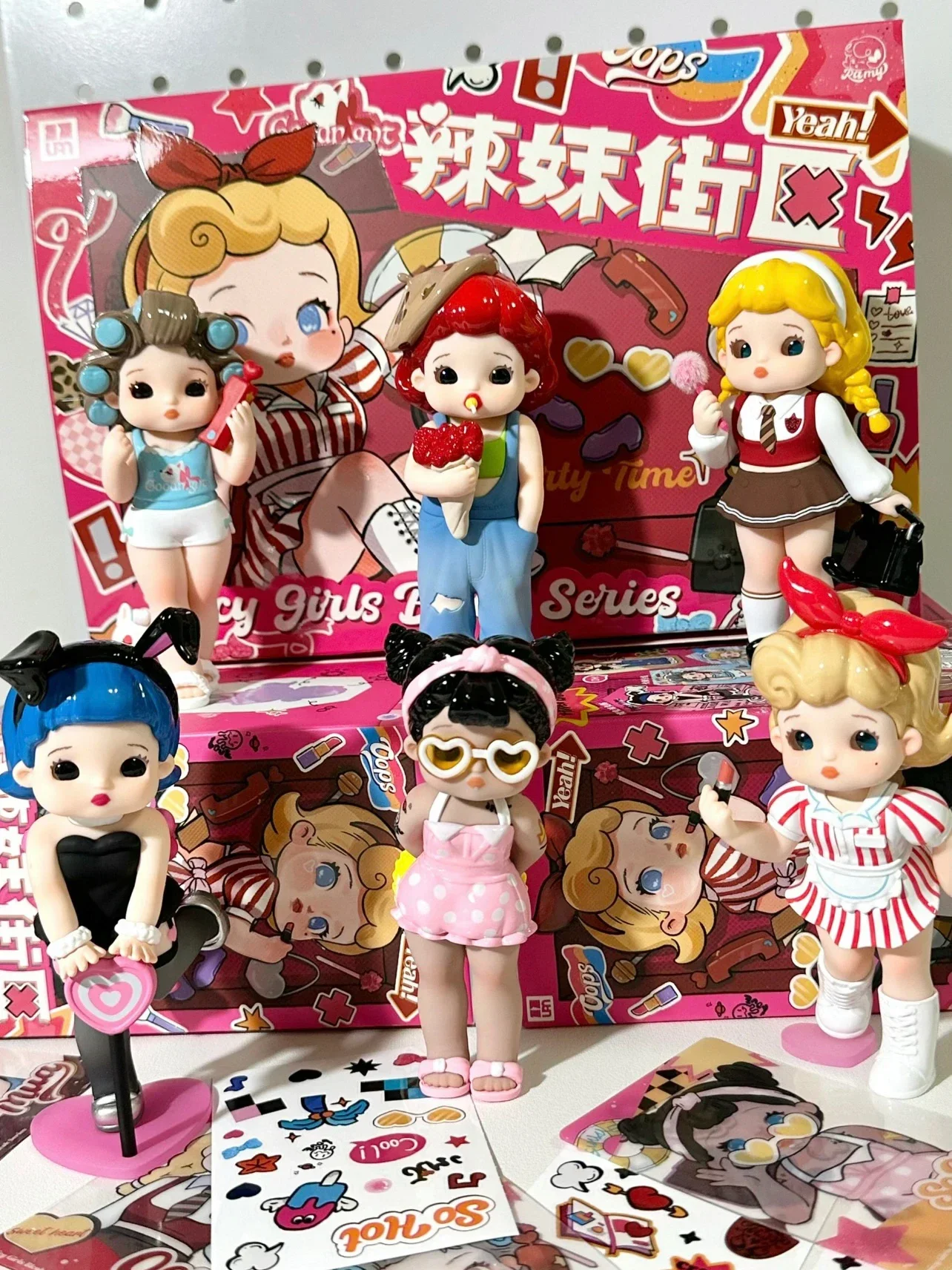 Letsvan Retro Doll Ramy Spice Spicy Series Cute Spice Girls Blind Box Scatola misteriosa Collezione di giocattoli Decorazione Regalo per bambini