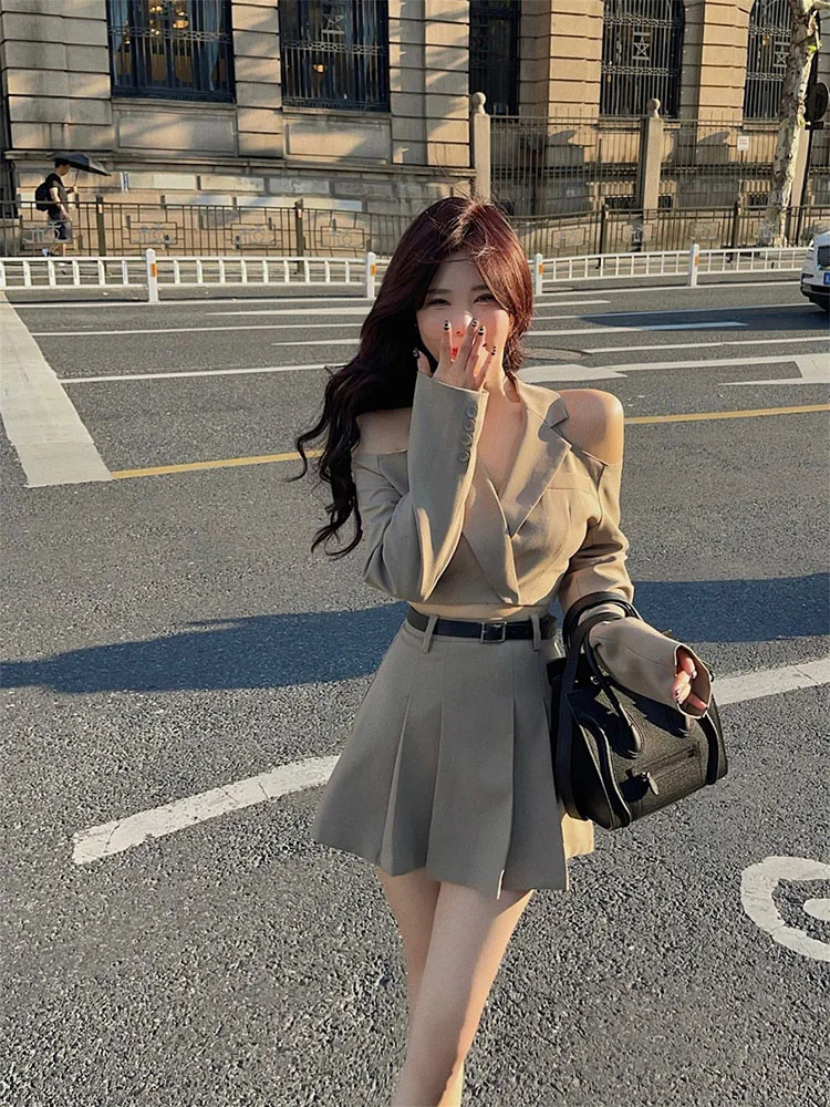 

Royal Sister Set 2024 Spring Autumn New Shoulder Sexy Suit Short Coat High Waist Half Skirt Explosive Street Two Piece Set