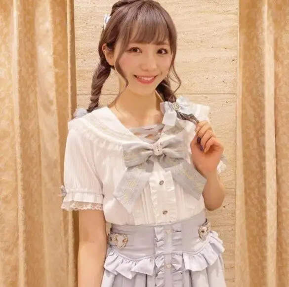 

Liz Pure Desire Japanese Sle irt with Pearl Embroidery Lace Tight Fit Elastic Knot Waist Cinch Lolita Top