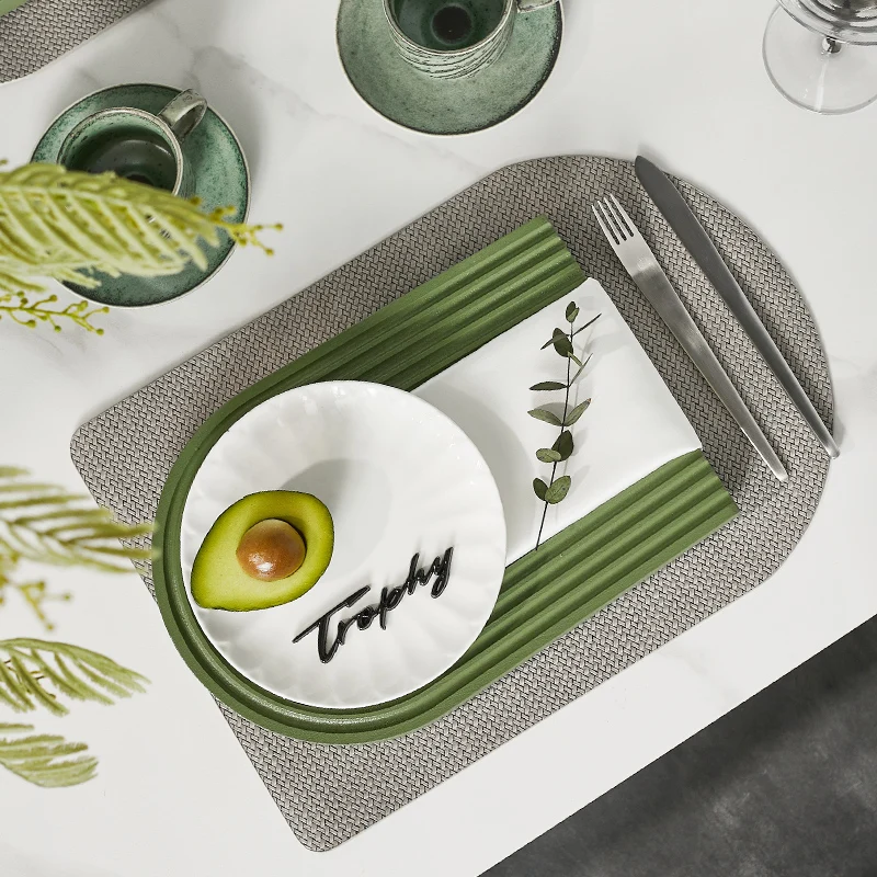Nordic Model Room Western Tableware Matching Set Avocado Green Table Setting Table Placemat Plate Corrugated Wooden Pallet Mat view 3
