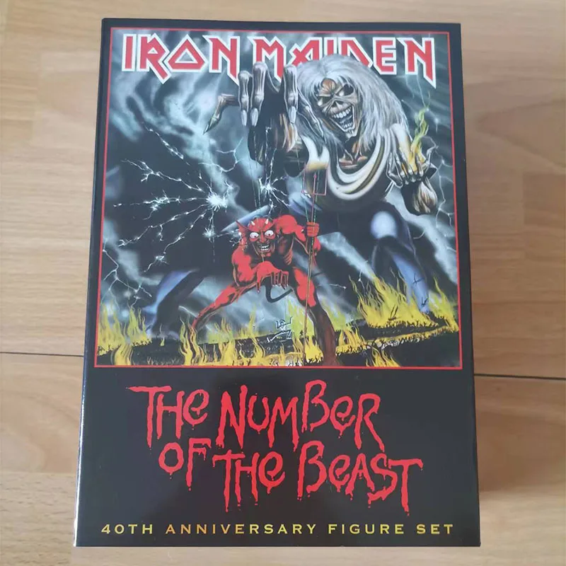 NECA 33690 Figura de doncella de hierro Ultimate El número de la bestia Figuras de acción Ultimate número de la bestia Modelo original de 7 pulgadas