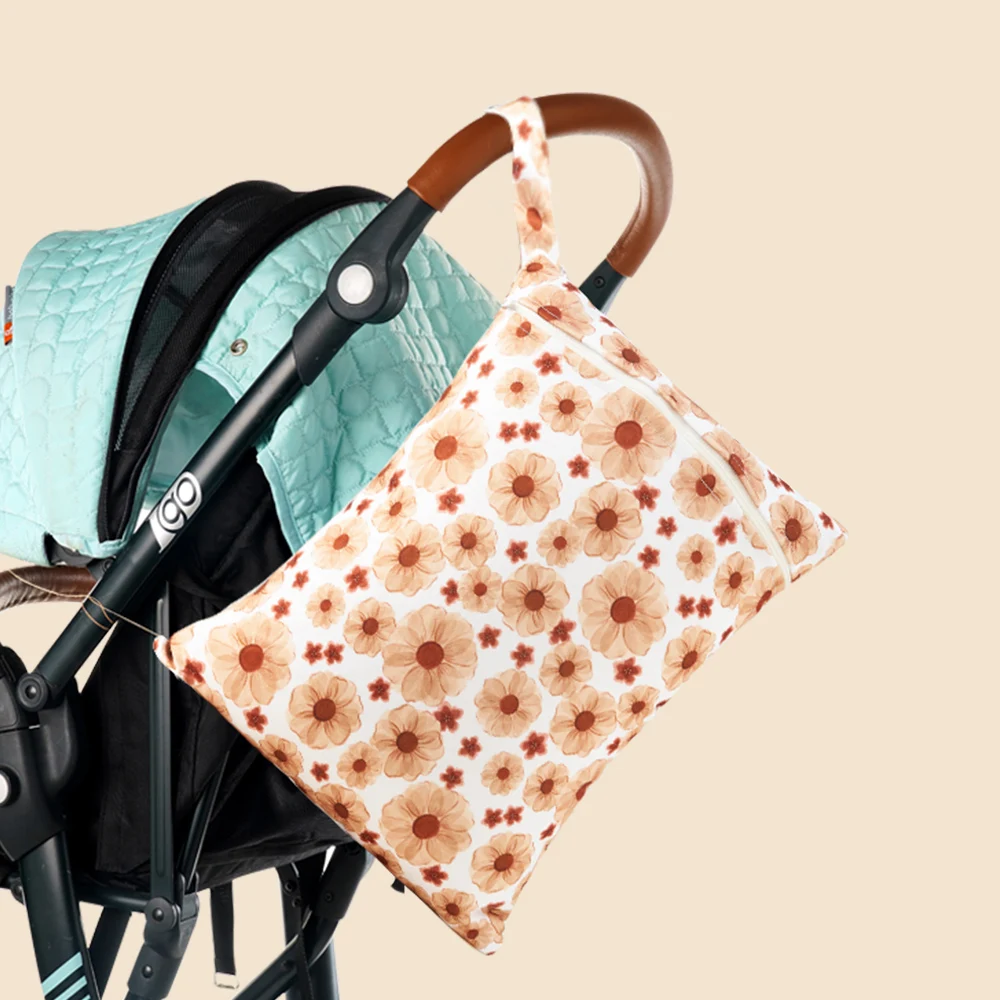 HappyFlute New 26*36CM Carried or Hung 3pcs /set Pocket Wet/Dry Bag Waterproof Cloth Diaper With Mummy Bag