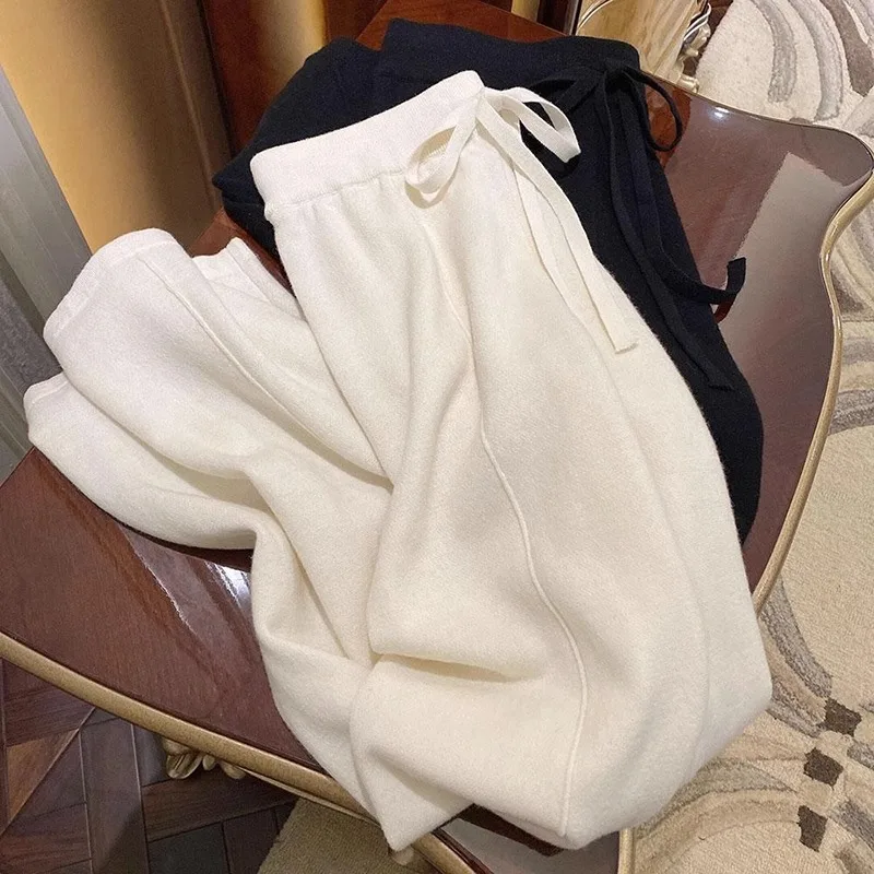 Weiße, hoch taillierte Freizeithose für Damen, Frühling und Herbst, neue Strickhose, lockere Hose mit weitem Bein, japanisches, faules fallendes Gefühl