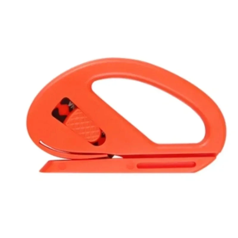 Easy and Safe - Gift Wrap Slicer is designed specifically for easy and safe use. The cutting tool keeps users safe with a durabl