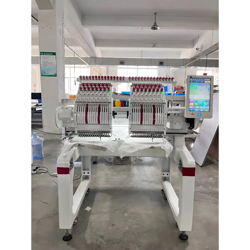 Yeshi Multifunktionale, individuelle Farbe und Logo, 16 Sprachen, 1200 U/min, zwei Köpfe, computergesteuerte Stickmaschine