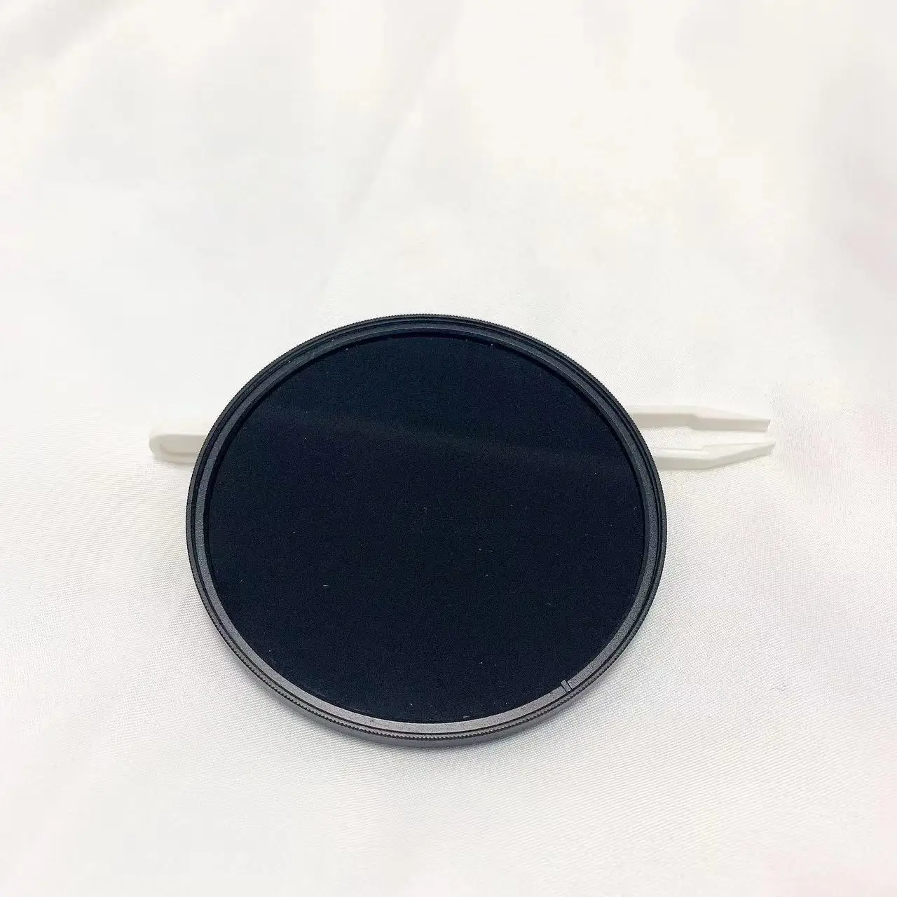 Mỗi Loại Một Cái Kích Thước 82Mm Với Khung Kim Loại IR Qua Bộ Lọc Kính HWB1 Và HWB4