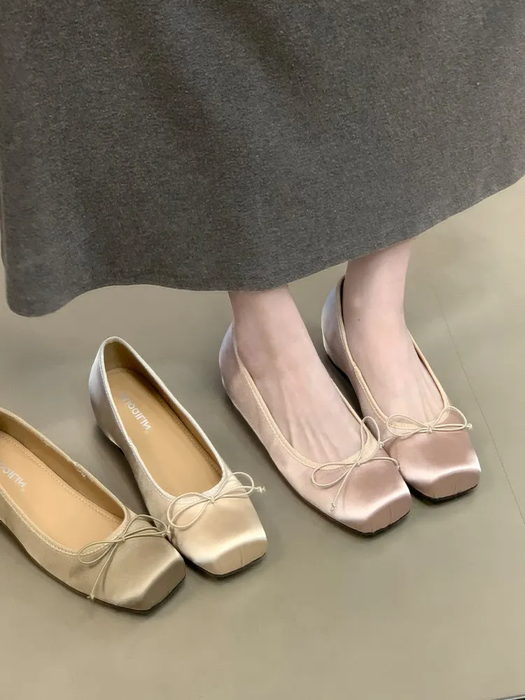 エレベーテッドバレエサテンフラットシューズ-レディース-2026年春夏新作-フラットボトム-メリージェーン-イブニングシューズ-スリッポンフラット