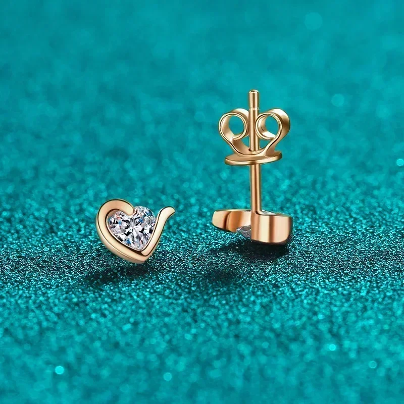 Brilliant 18K Rose Gold Heart Shaped Stud Earrings, Sweet Styles Women Moissanite Diamond 0.6 Carat Earring Wedding Jewelry Gift