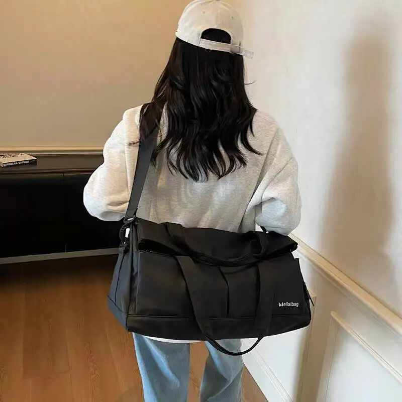 حقيبة سفر ذات سعة كبيرة تحجب الألوان، حقيبة كتف أنيقة متعددة الوظائف مقاومة للماء، حقيبة رياضية كاجوال عصرية للجنسين #3