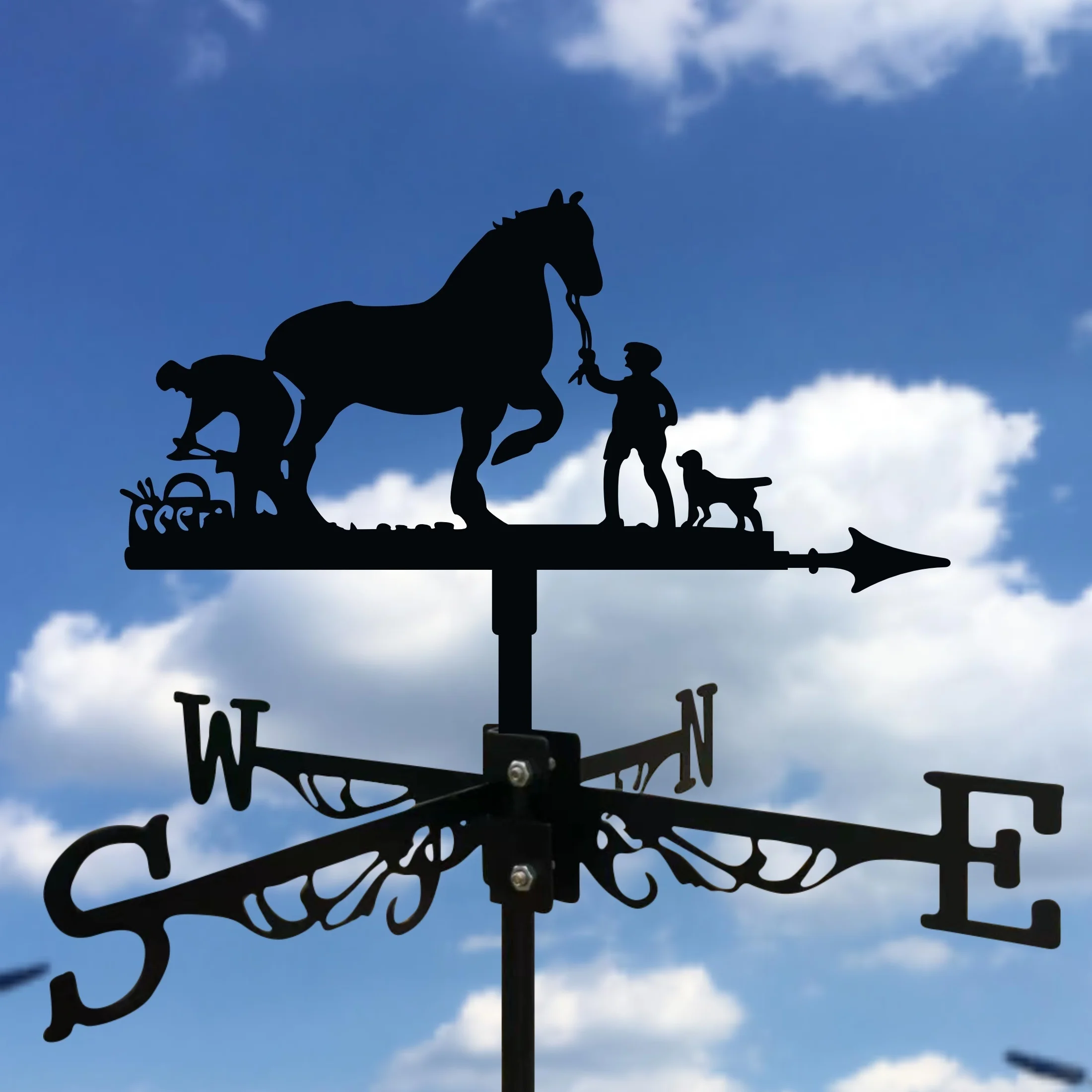 2DOutdoor Wrought Iron Wind Vane Statue -Metal Wind Direction Indicator with Decorations, Garden & Courtyard Ornament for