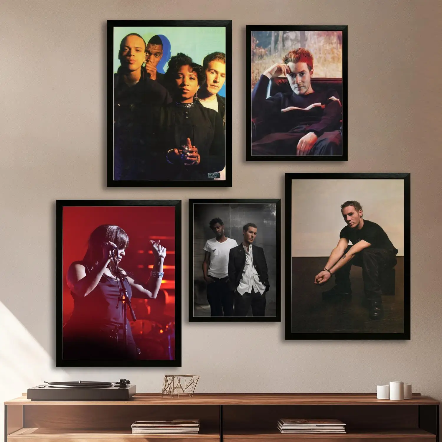 Póster artístico en lienzo de ataque masivo y impresión de imagen artística de pared, carteles modernos para decoración de dormitorio familiar, pintura decorativa