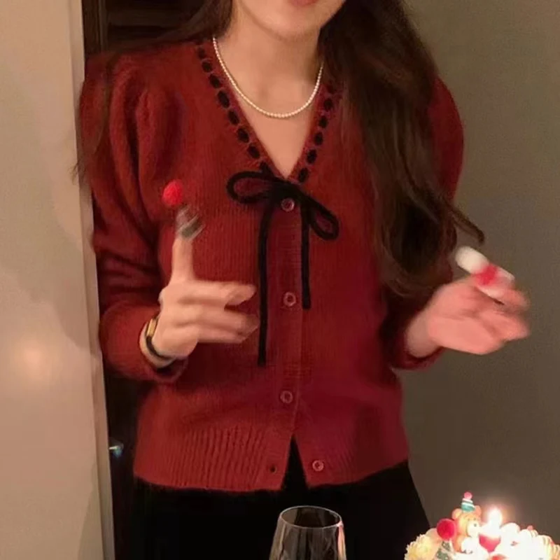 Strickjacke mit süßer Schleife, Schnürung, lässig, Retro-Mode, Pullover, einfarbig, schlank, langärmelig, 2025, neuer Herbst-/Winterpullover 6738