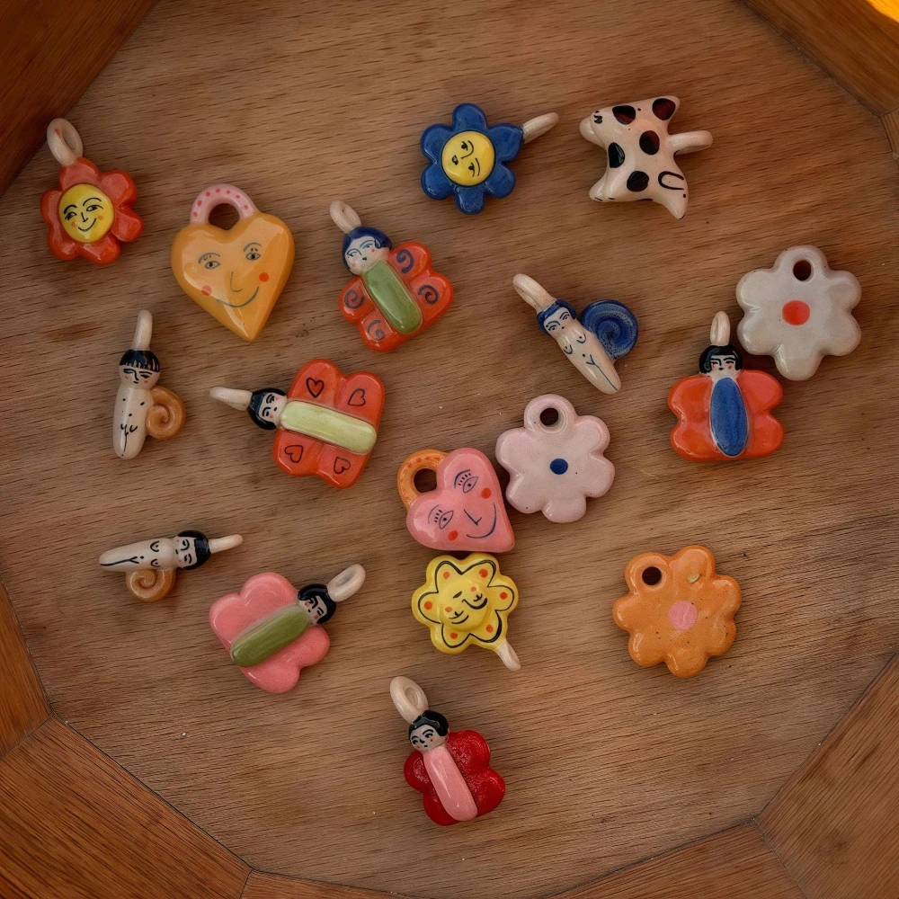 316 Edelstahl Wasserdicht Farberhaltend Niedliche Heilende Bunte Sonnenblumen-Liebesschloss DIY Anhänger Charms Schmuckherstellung – Detail 1