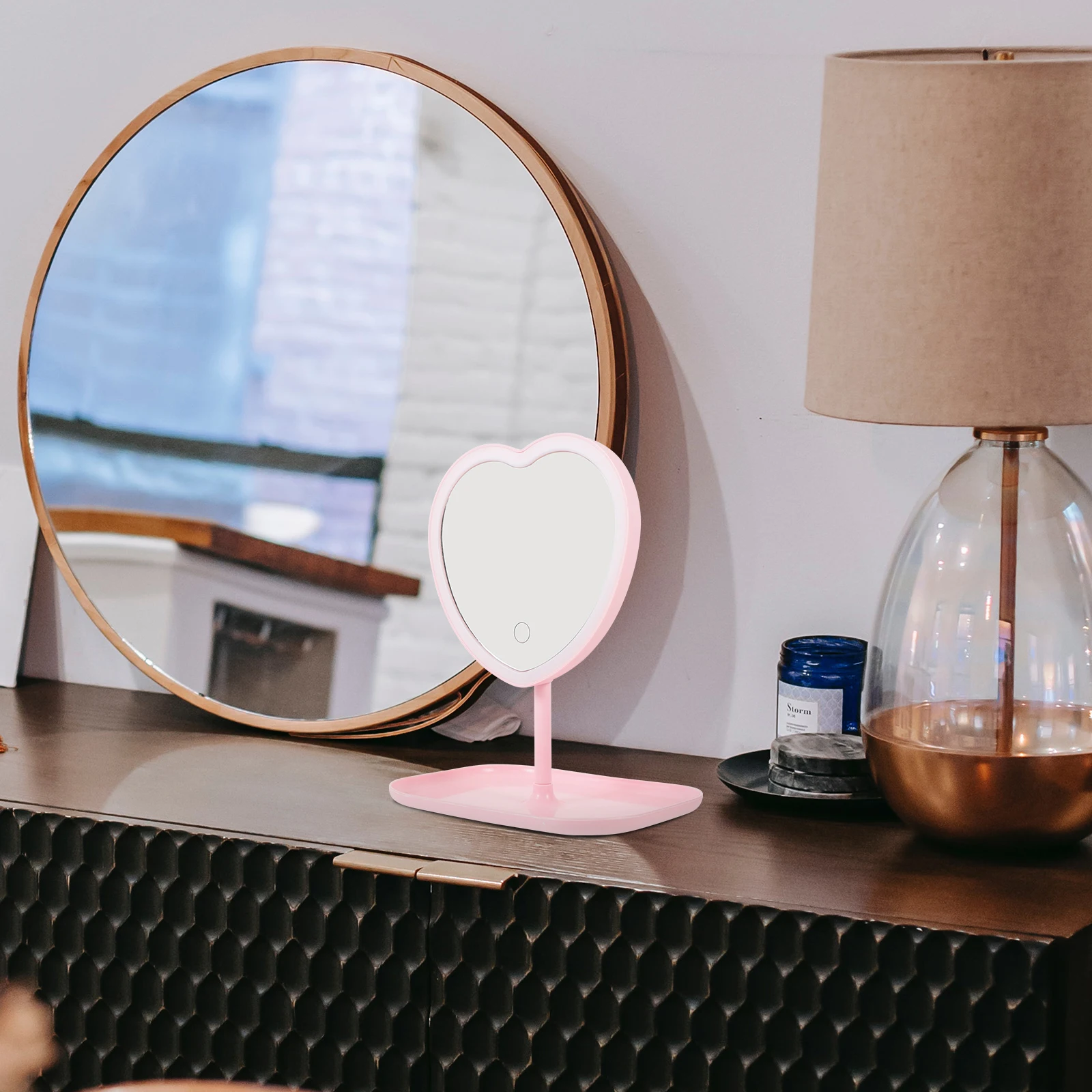 USB充電式ハート型メイクアップミラー LED照明付きデスクトップミラー 女性用 クリアで歪みのない反射 朝のメイクツール