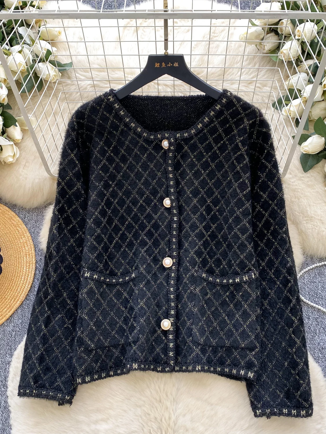 

Women's Retro Argyle Black Long-sleeve Knit Cardigan Elegant Luxury Lurex Embroidered Lace-trimmed Top Trendy Winter Office Coat