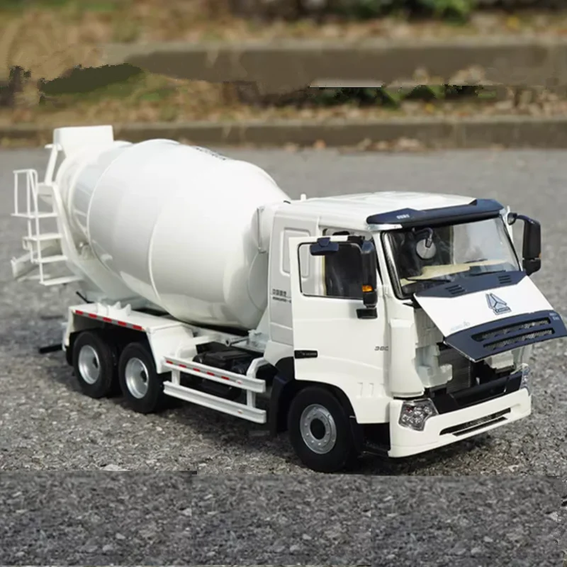 New Original 1:24 Sinotruk Howo A7 Diecast Concrete Mixer Cement Truck Model for Gift, Collection