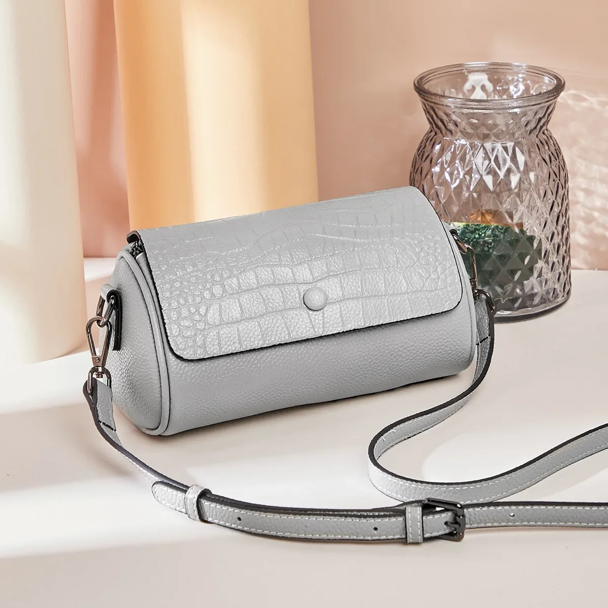 

Single shoulder small round bag leather women's fashionable crossbody bag