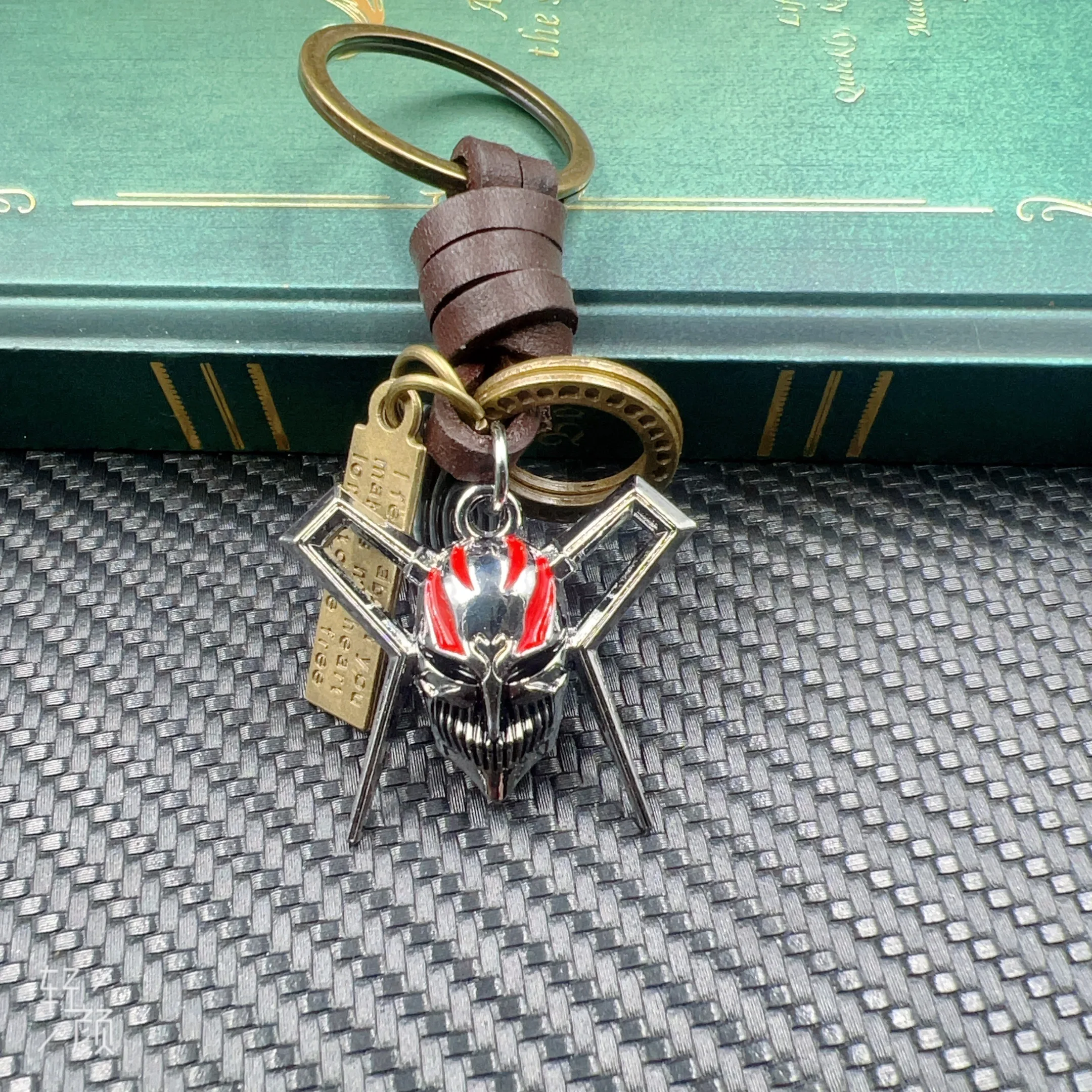 Bleach Leather Pendant Keychain Quincy Ishida Uryuu Cosplay Ginrei