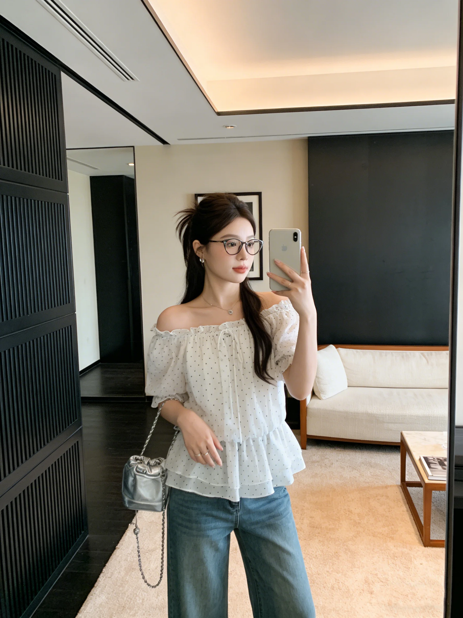 

Skin-friendly Breathable Polka Dot Bubble Sleeve Shirt Korean Style Waist-cinching One-Shoulder Short Sleeve Women's Top