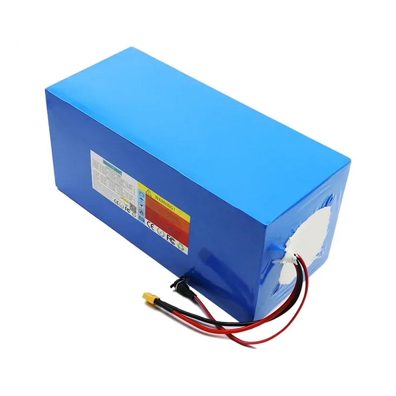 オフロード車やオートバイに適した 32140 新しい 60V 30Ah 20S2P 内蔵 BMS 3200W リン酸鉄リチウム電池