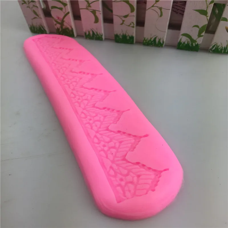 1 Piece, Castle Totem Cake Surround Silicone Mold, Lace Flip Sugar Cake Mold, Western Pastry Kitchen Tool