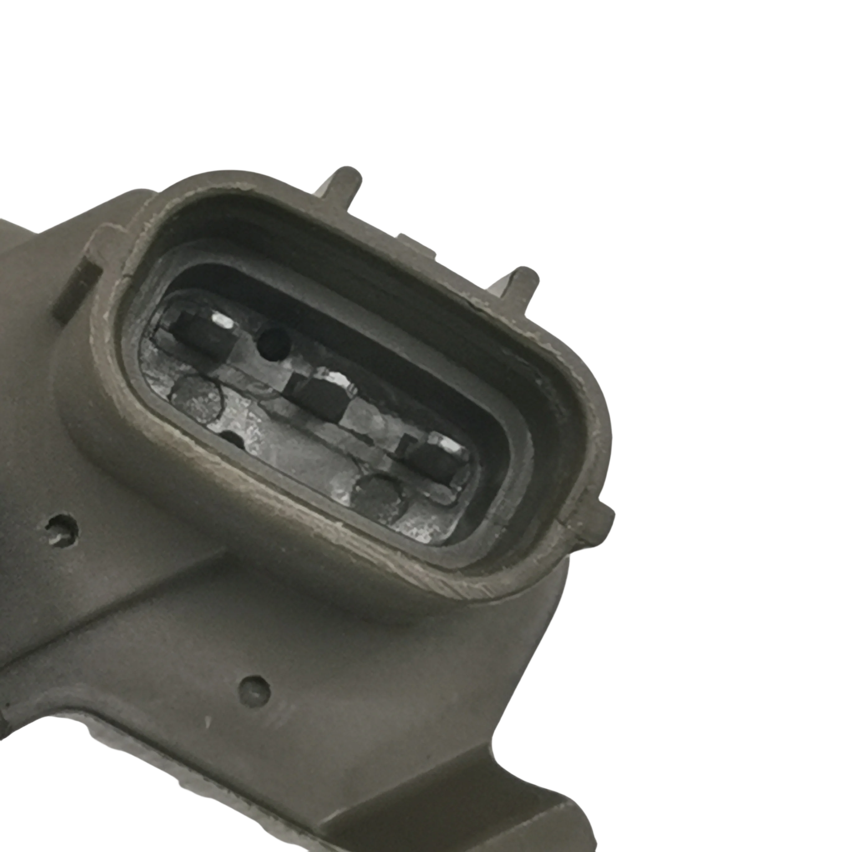 Voltage Regulator FOR 1332DK00 126000-3361  14V  FEATURES A-Circuit Voltage Set Point 14.50V