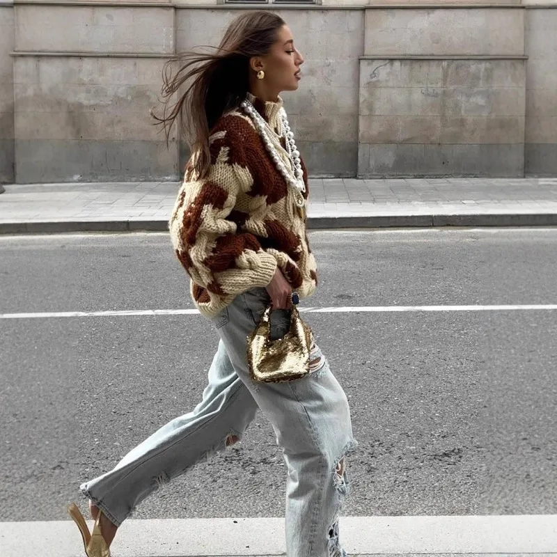 Fashionable and Casual Style Loose and Versatile Color Blocking Printed Sweater for Women's 2025 Autumn and Winter New Pullover